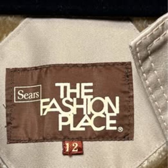 Vintage Early 80’s Sears The Fashion Place Taupe Trench Coat.  12 - Picture 3 of 10